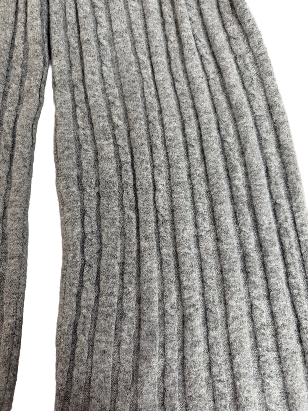 NWT NO BOUNDARIES Heather Grey Cable Knit Flare Leg Sweater Pants Size XL 16/18 - Picture 3 of 8